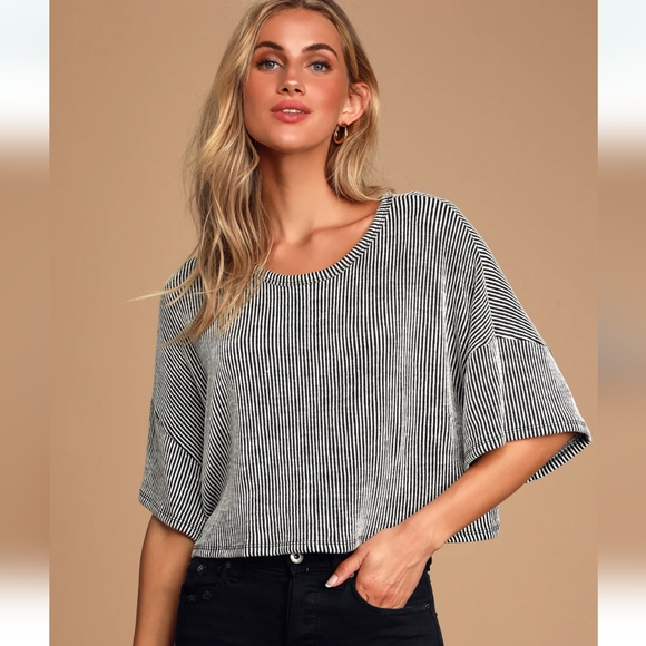 Caution To The Wind Tops - Caution To The Wind Medium Black White Striped Cropped Short-sleeve Top
